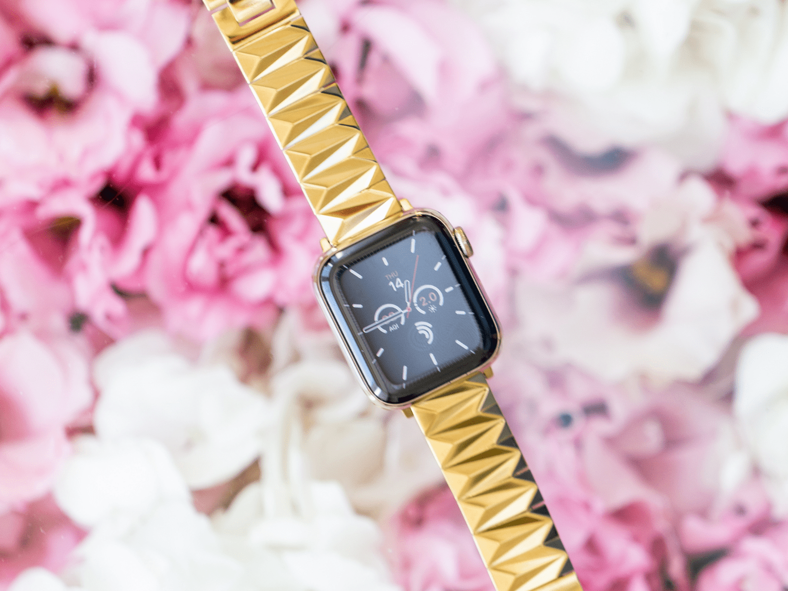 Pyramid Band for the Apple Watch - Goldenerre Women's Apple Watch Bands and Jewelry