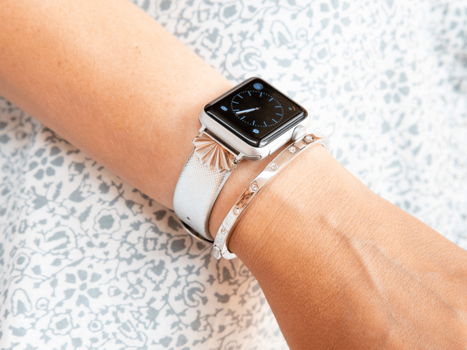 Starburst Band for the Apple Watch - Goldenerre Women's Apple Watch Bands and Jewelry