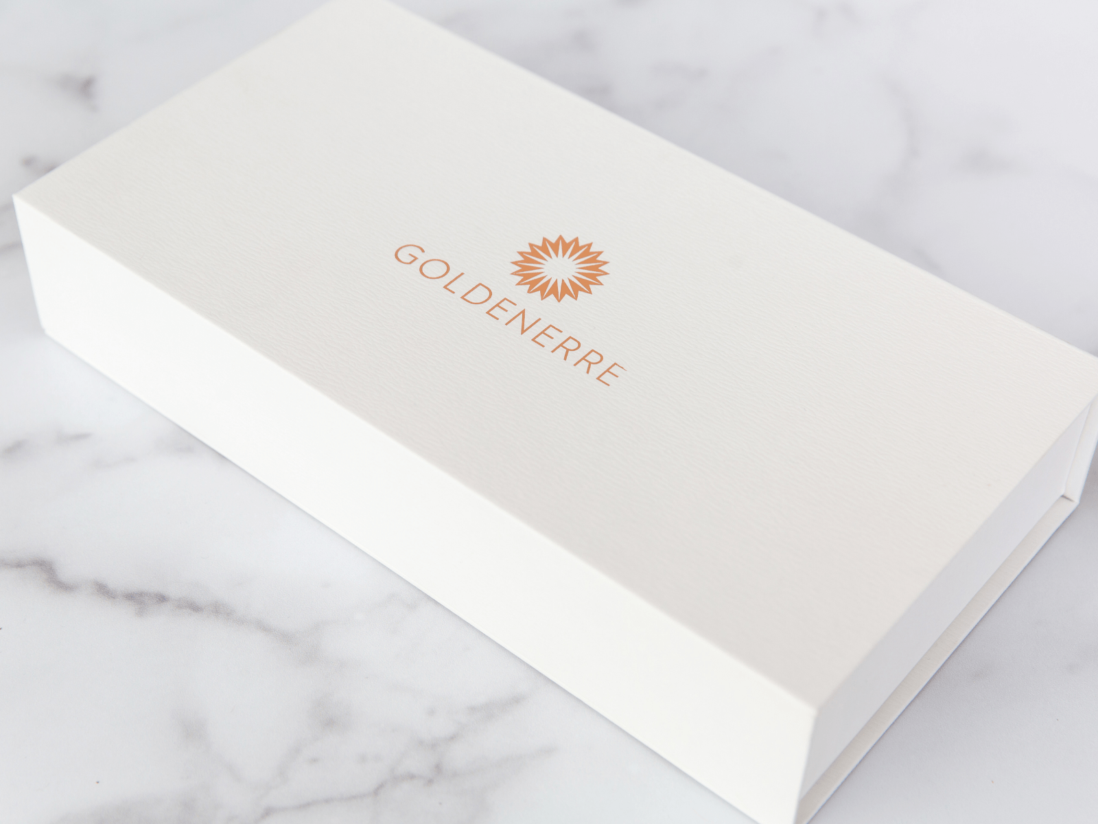 Luxe 6-Piece Gift Set: The Classic - Goldenerre Women's Apple Watch Bands and Jewelry