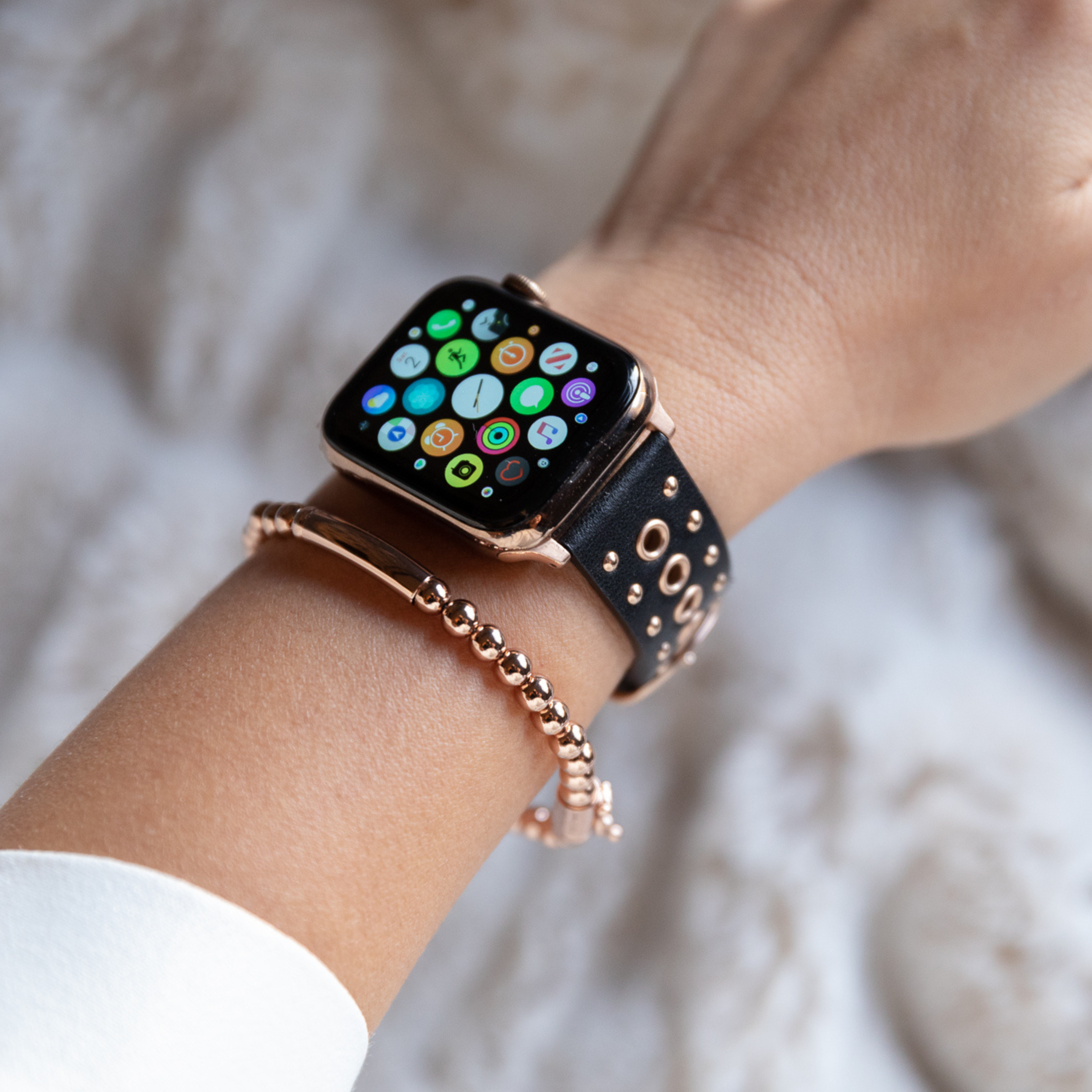 【STING925】Sting Apple Watch Stud Band Grommet Stud Band for the Apple Watch – Goldenerre